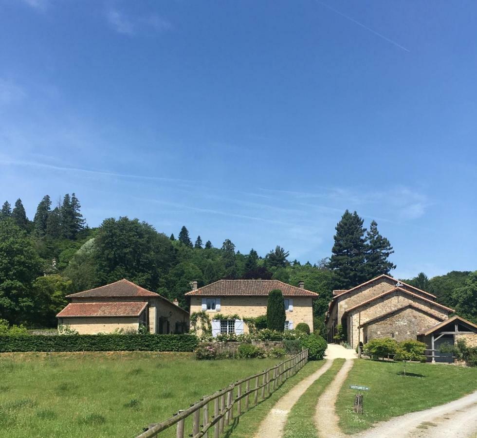 Domaine De Montmery Sa Piscine Son Jardin Ses Espaces Ambazac Exterior photo